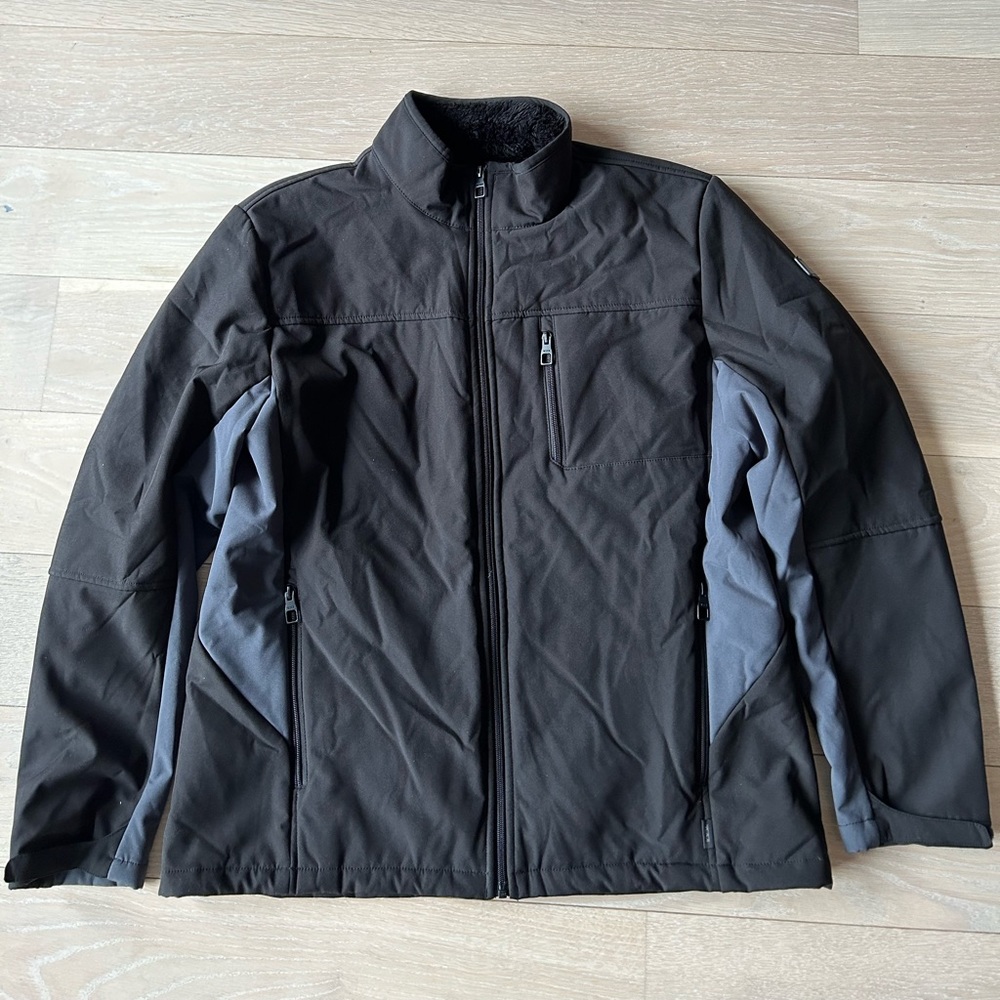 NWOT Tumi Jacket with Furry Lining